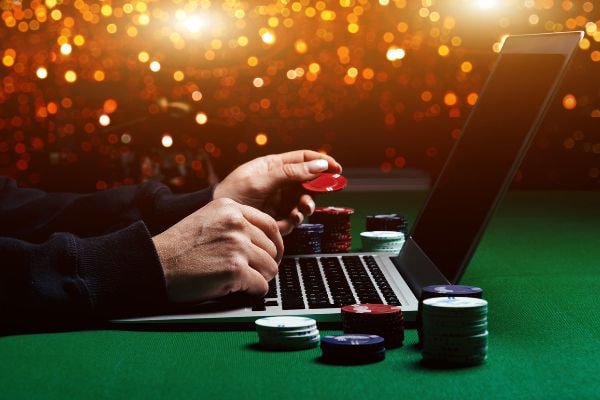 Halaman ketentuan layanan sarangsbobet dengan struktur dan tata warna yang jelas